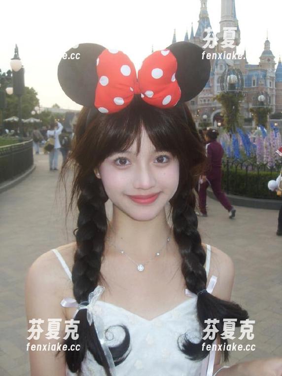 https冫丿丿51cg.fun吃瓜导航神器，助你吃瓜吃得更尽兴