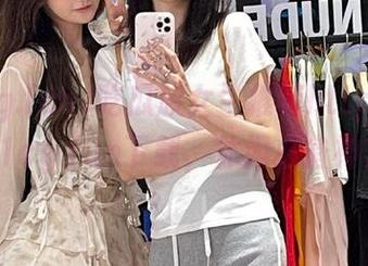 吃瓜族女生推荐https://51cg.fun下载，休闲必备神器！