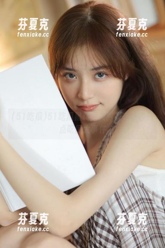 51吃瓜黑料网及时发布社会热点吃瓜大事件