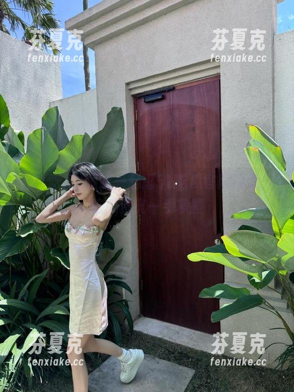 跟我一起逛51吃瓜官网网址，吃瓜资讯一手掌握