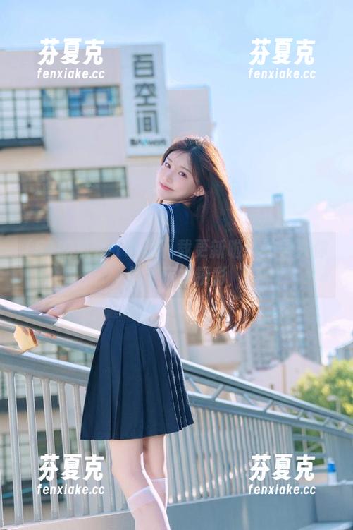 51吃瓜下载更新啦！妹子教你怎么玩才精彩