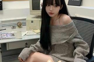 56吃瓜群众ios版火爆，热点资讯轻松分享给你