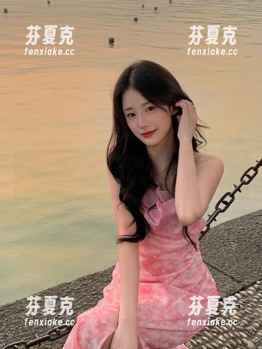 5i吃瓜网 谁说吃瓜难?5i吃瓜网大瓜导航带你快速锁定最新瓜!