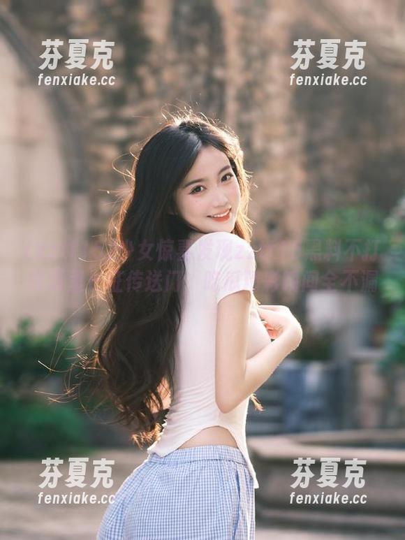 少女惊喜发现zztt15黑料不打烊万里长征传送门，吃瓜精彩瞬间全不漏