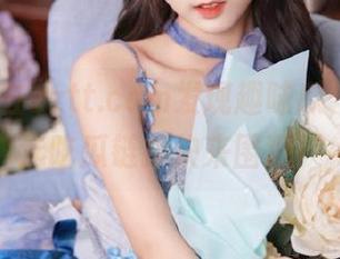 在zztt.com发现趣味瓜，妹子精选吃瓜链接快来围观！