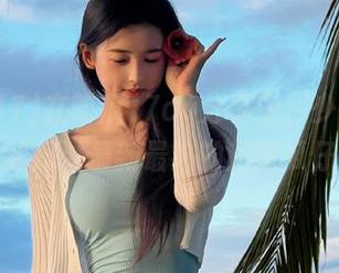 在吃瓜17cg分享中，少女们一起探讨最新最热的趣味瓜仔